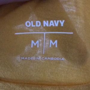 Old Navy Tops - Yellow Old Navy Cropped Halter Tank Old Navy Tops - Yellow Old Navy Cropped Halter Tank